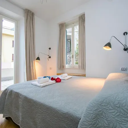וילה Sleeps 16 Brienno
