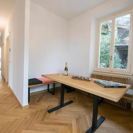 Sleeps 16 *